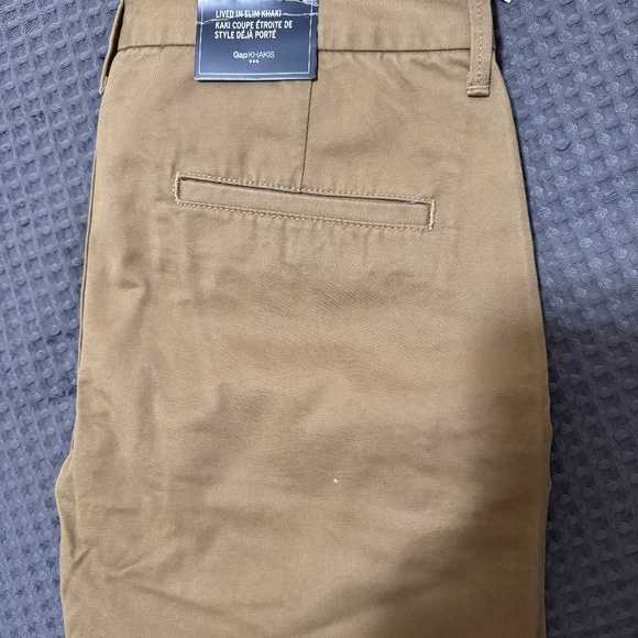 Men’s Brown Khaki Pants (32x28) | Gap Lived In Slim-Fit - Picture 7 of 9